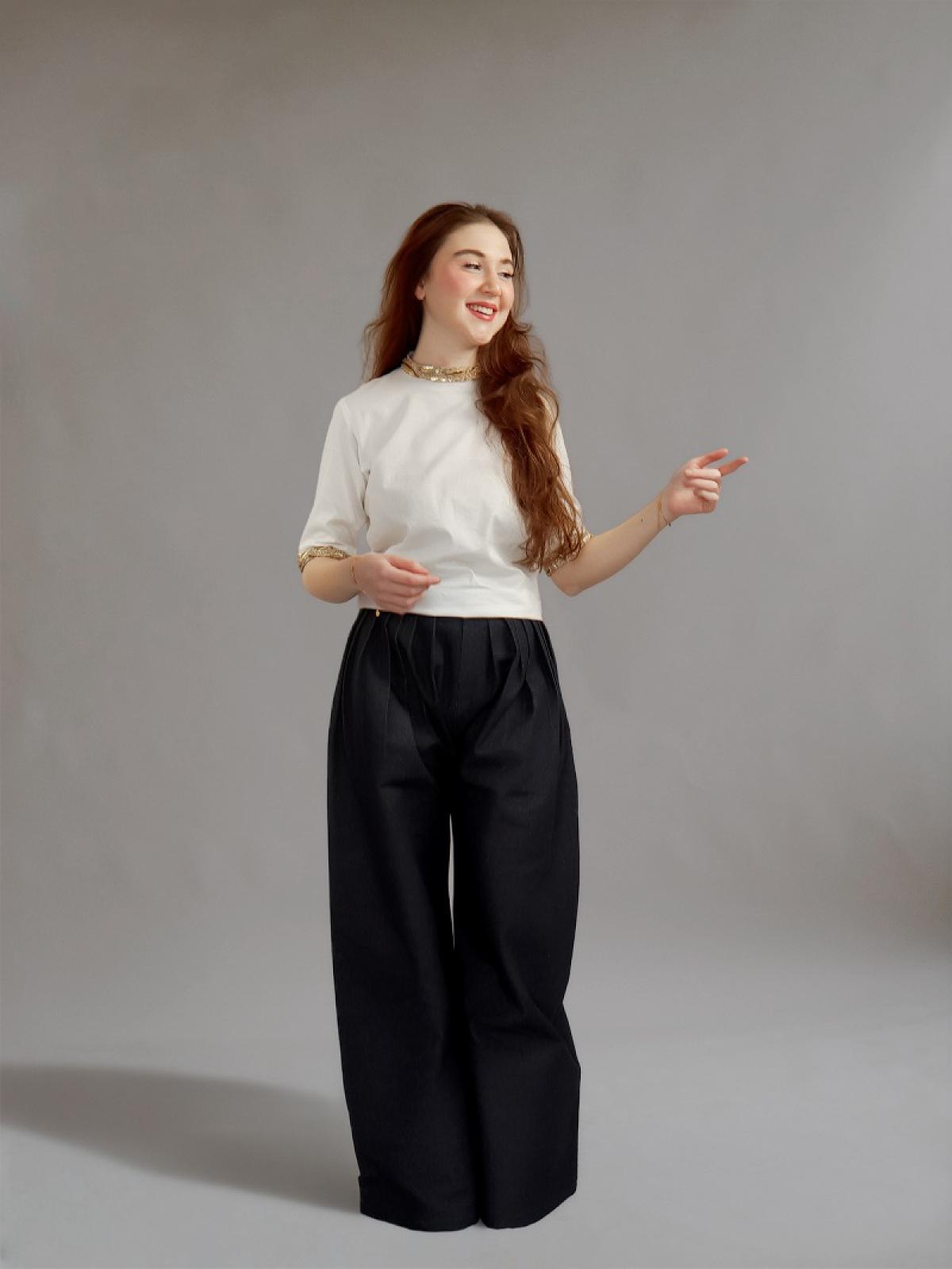 Aks | Whispered Reflections